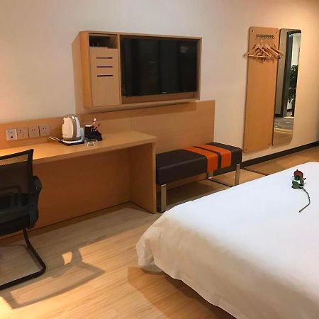 7 Days Premium Chongqing Jiangbei International Airport Branch Hotel Екстериор снимка