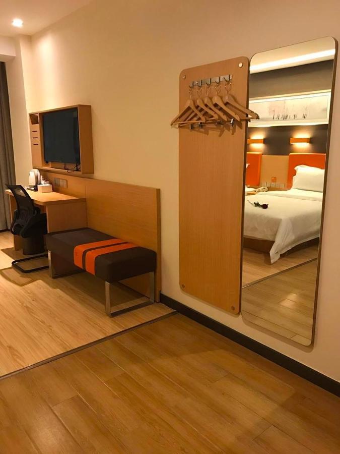 7 Days Premium Chongqing Jiangbei International Airport Branch Hotel Екстериор снимка